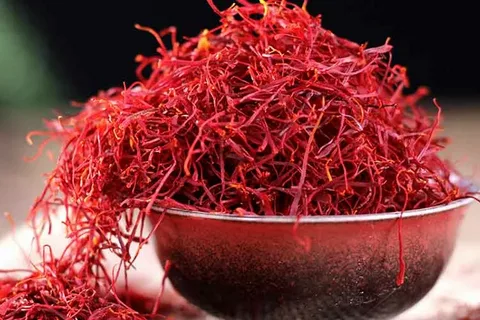 تصویر 2 از زعفران ثمن تازه با بوی طبیعی و رنگ عالی